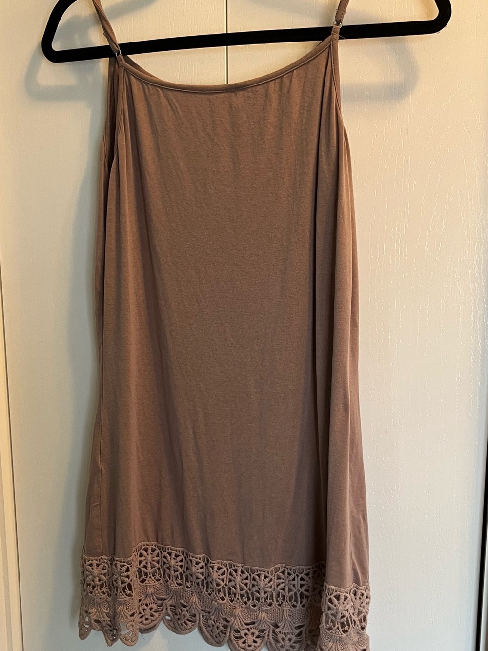 Women's Taupe Lace-Hem Camisole